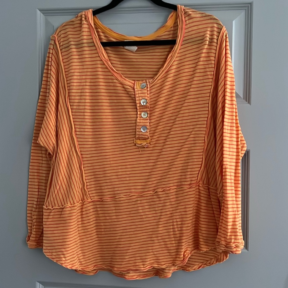 Free People Long Sleeve Light Weight Top